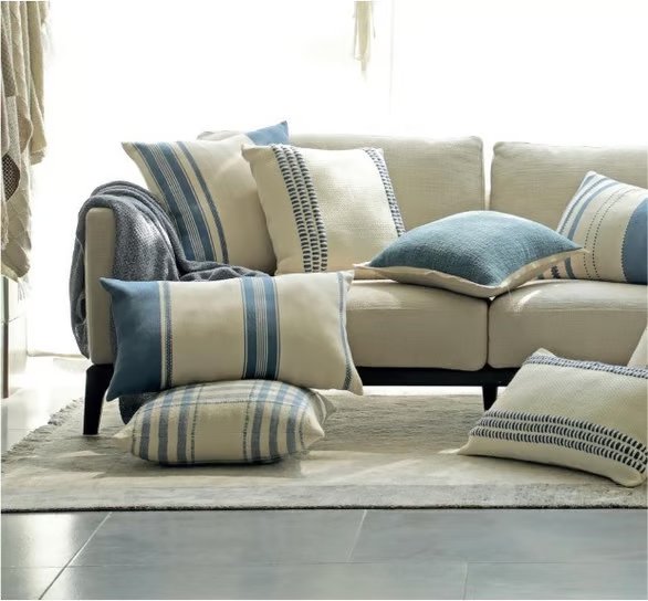Decorative Pillows & Cushions Photo