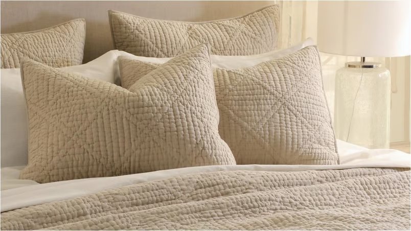 Solid Beddings Photo