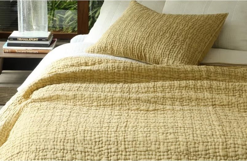 Solid Beddings Photo