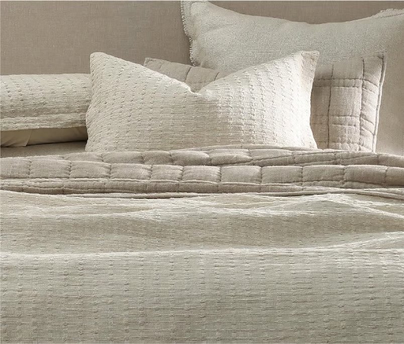 Solid Beddings Photo