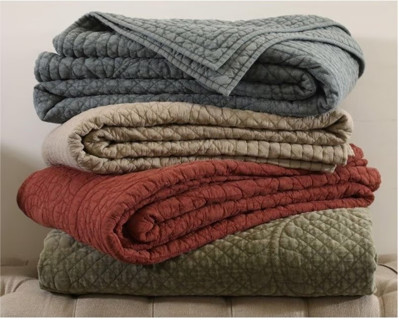 Solid Beddings Photo