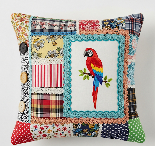 Decorative Pillows & Cushions Photo